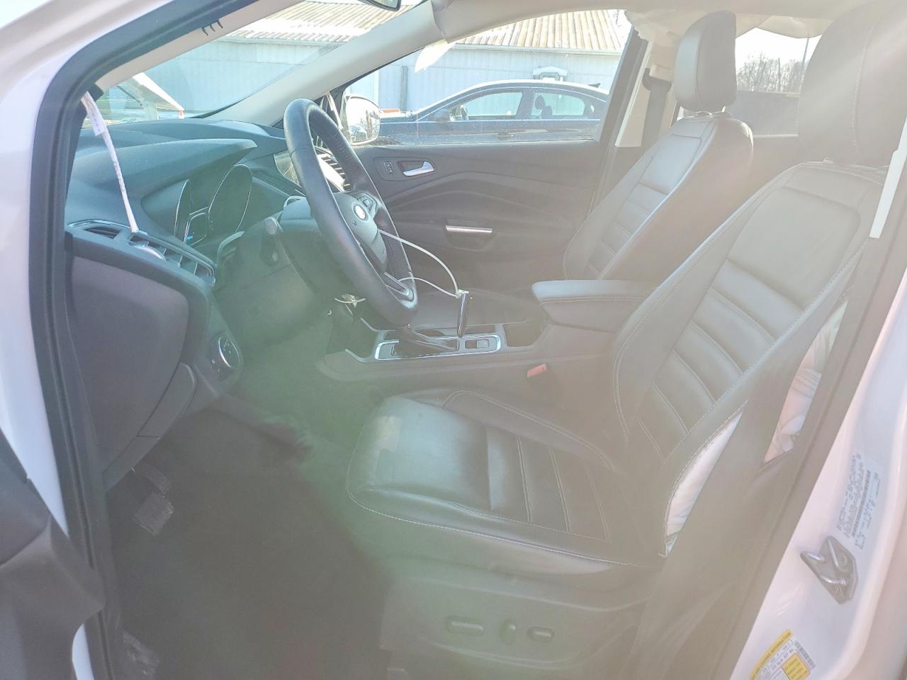 2019 FORD ESCAPE TITANIUM photo 13