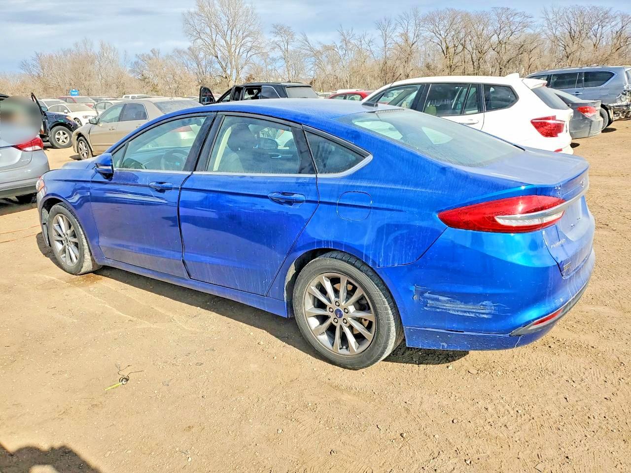 2017 FORD FUSION SE photo 3