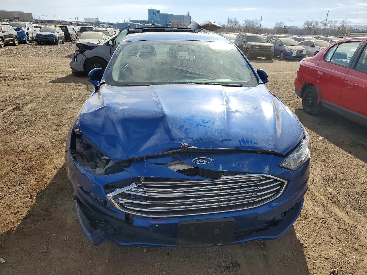 2017 FORD FUSION SE photo 9