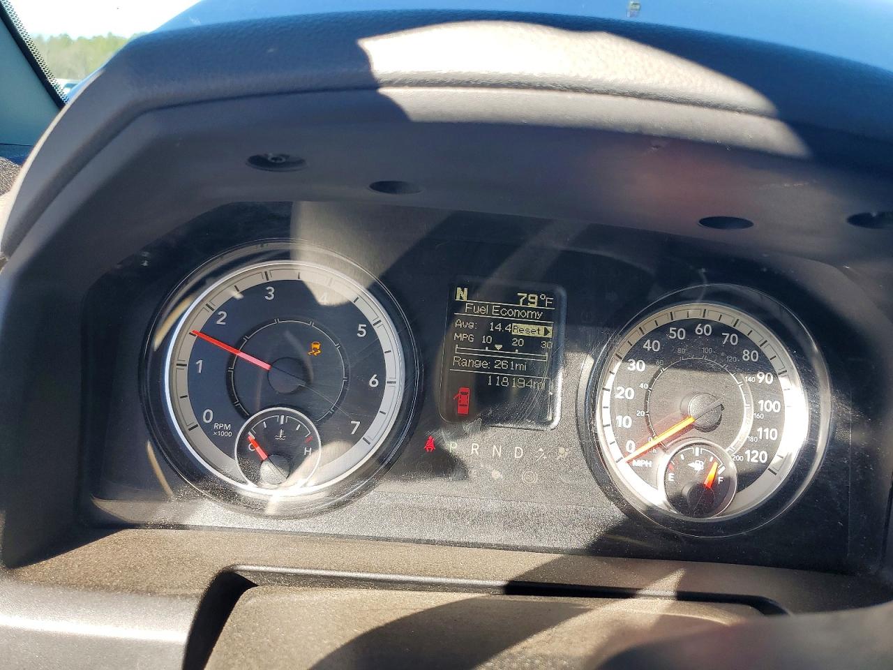 2017 RAM 1500 ST photo 25