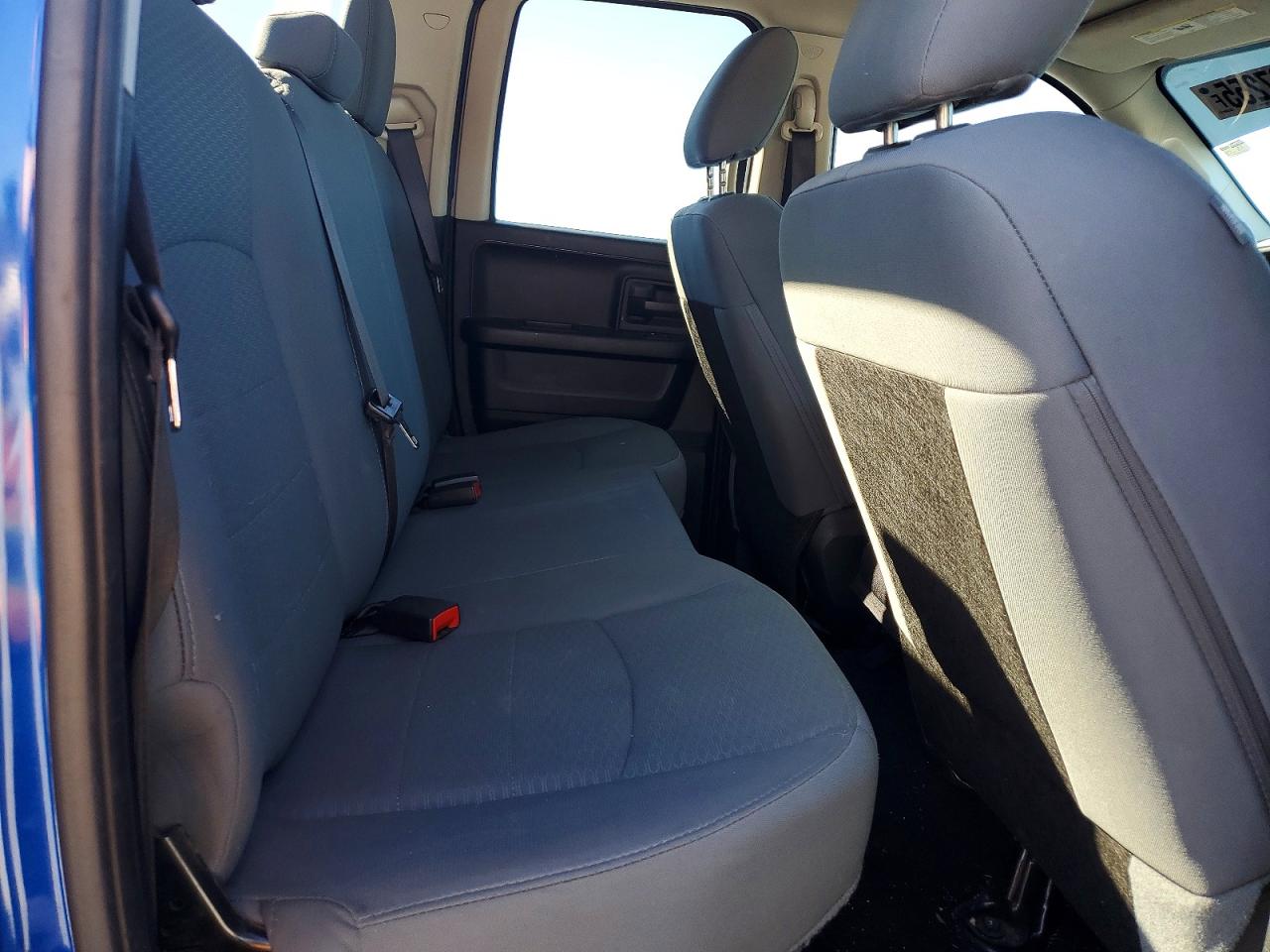 2017 RAM 1500 ST photo 28