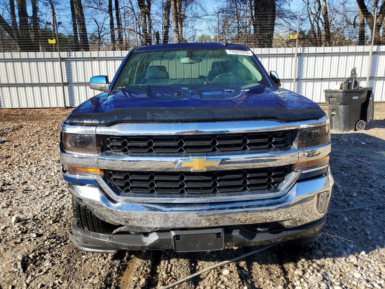2017 CHEVROLET SILVERADO K1500 LT photo 5