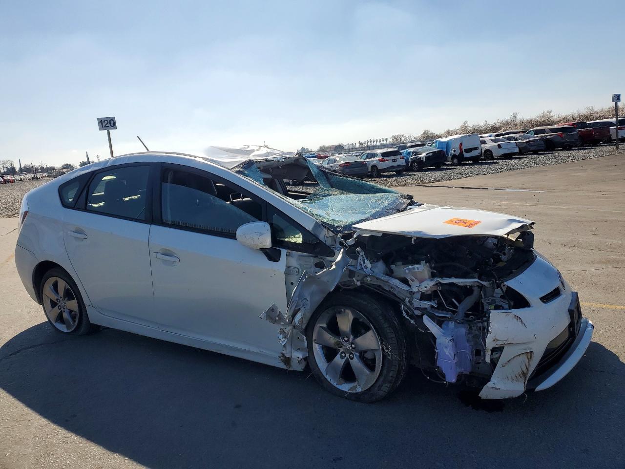 2013 TOYOTA PRIUS photo 4