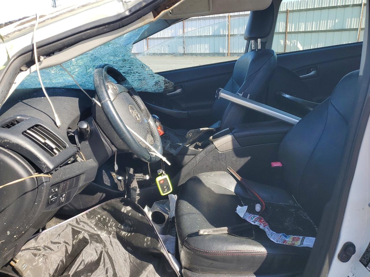 2013 TOYOTA PRIUS photo 7