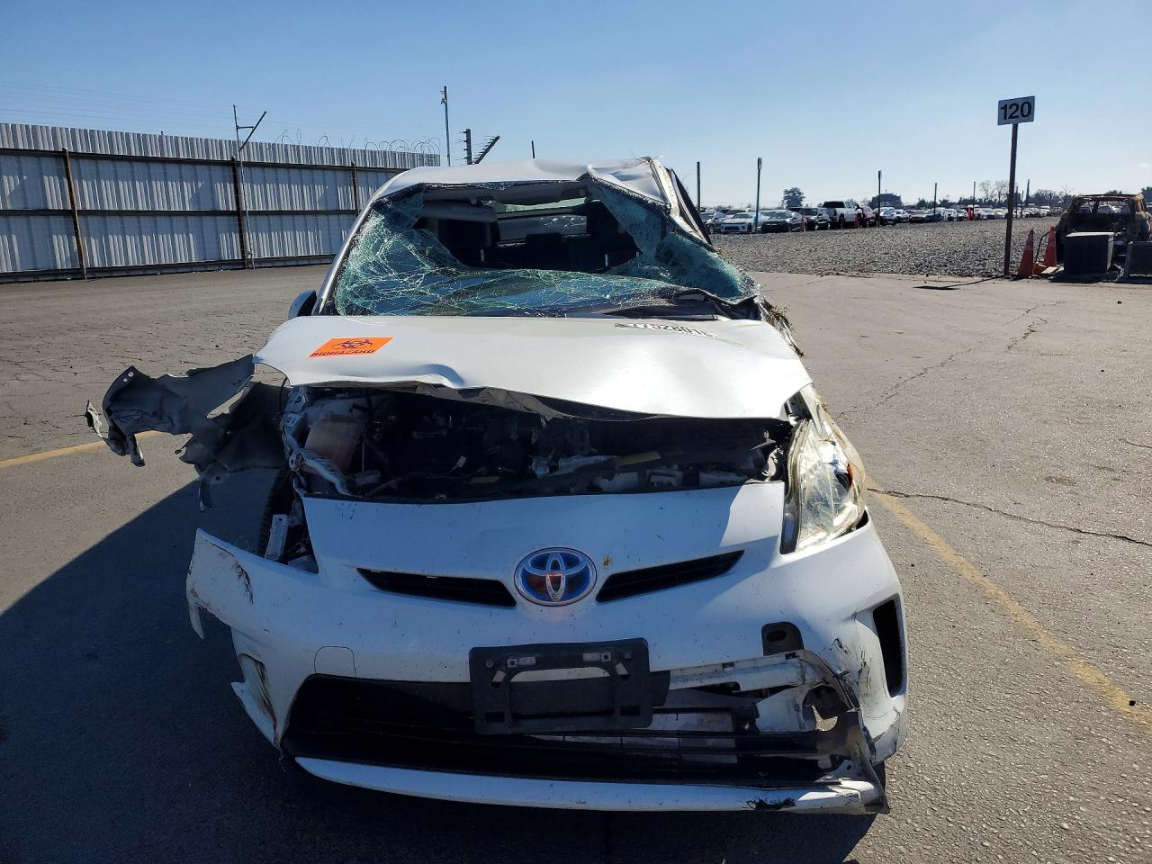 2013 TOYOTA PRIUS photo 5