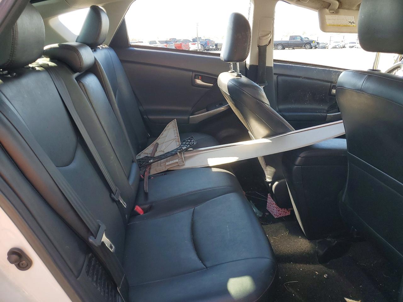 2013 TOYOTA PRIUS photo 10
