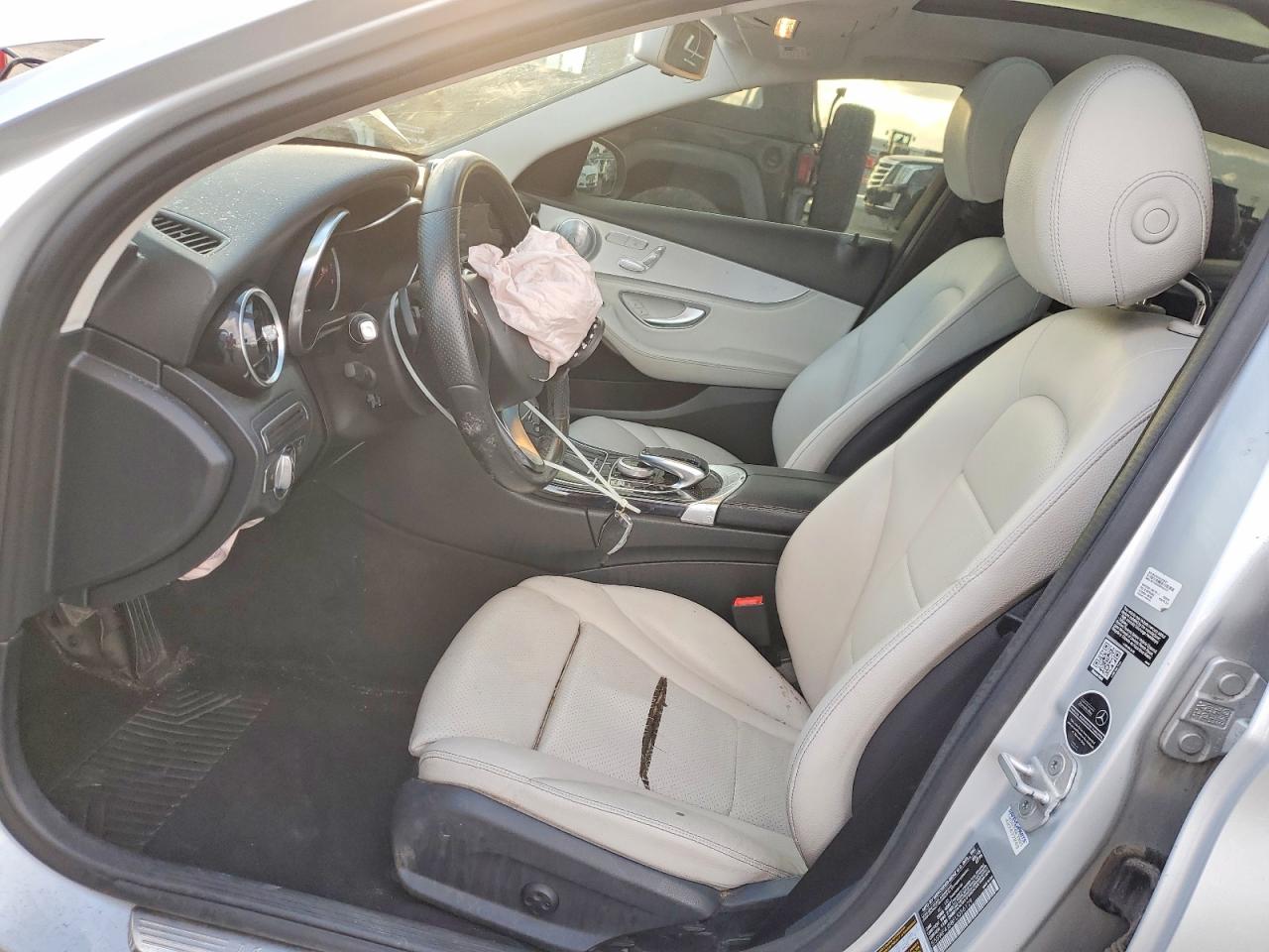 2015 MERCEDES-BENZ C 300 photo 19