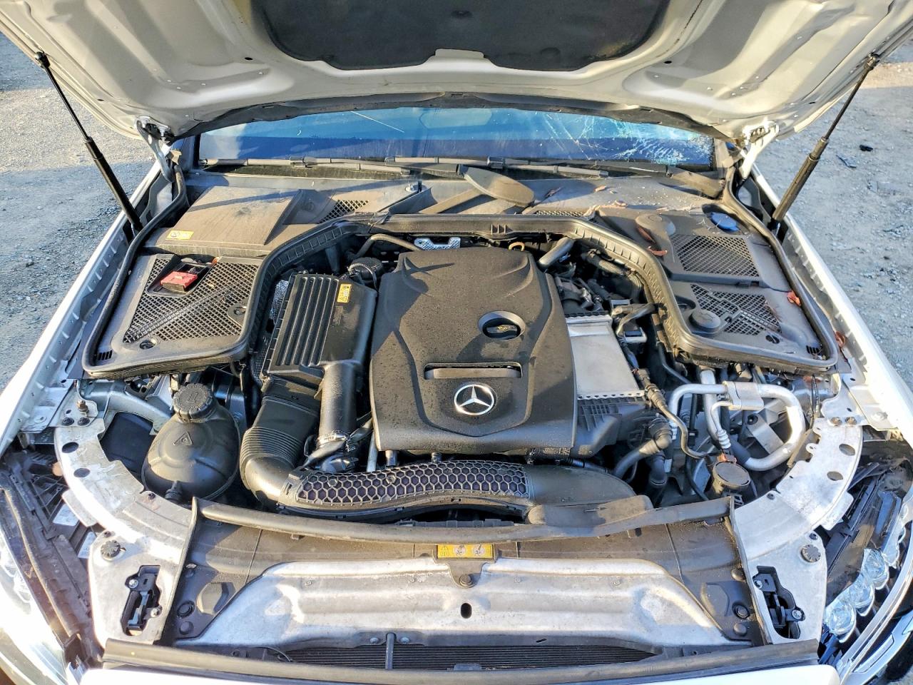 2015 MERCEDES-BENZ C 300 photo 31