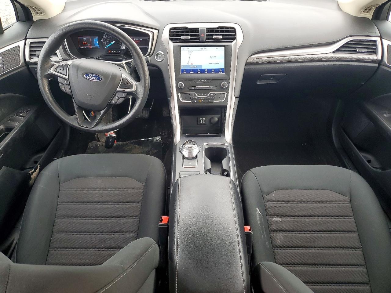 2020 FORD FUSION SE photo 8