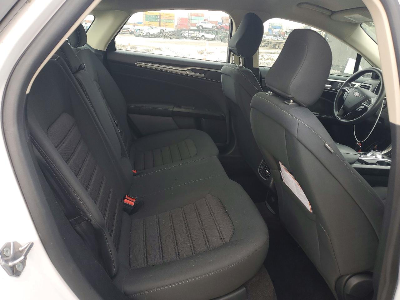 2020 FORD FUSION SE photo 10