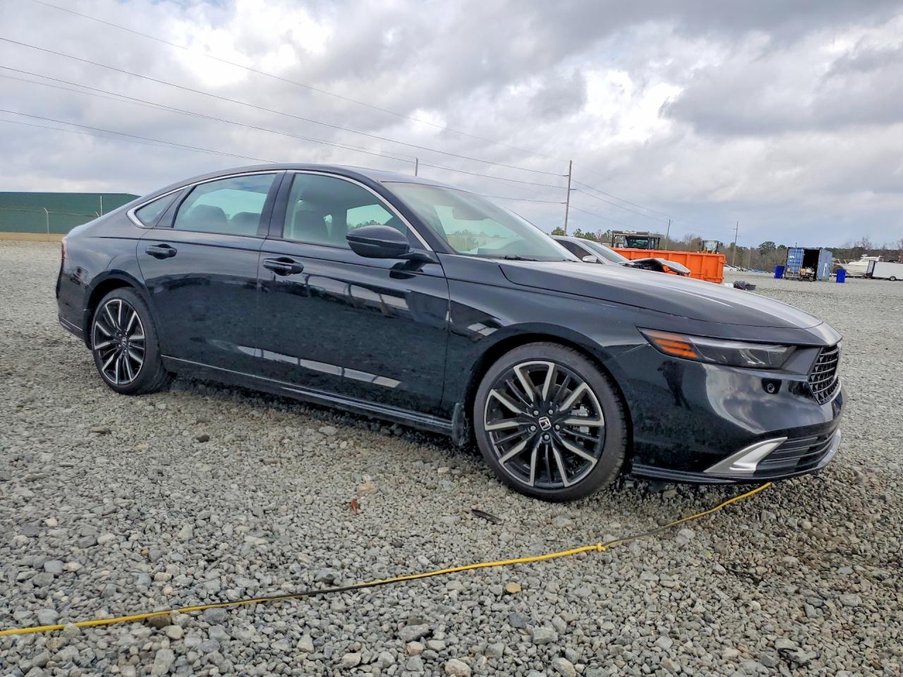 2025 HONDA ACCORD TOURING HYBRID photo 4
