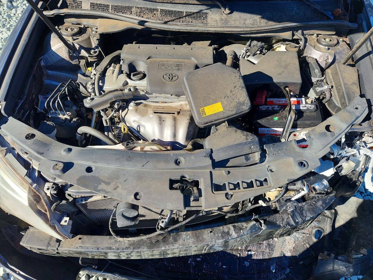 2014 TOYOTA CAMRY L photo 31
