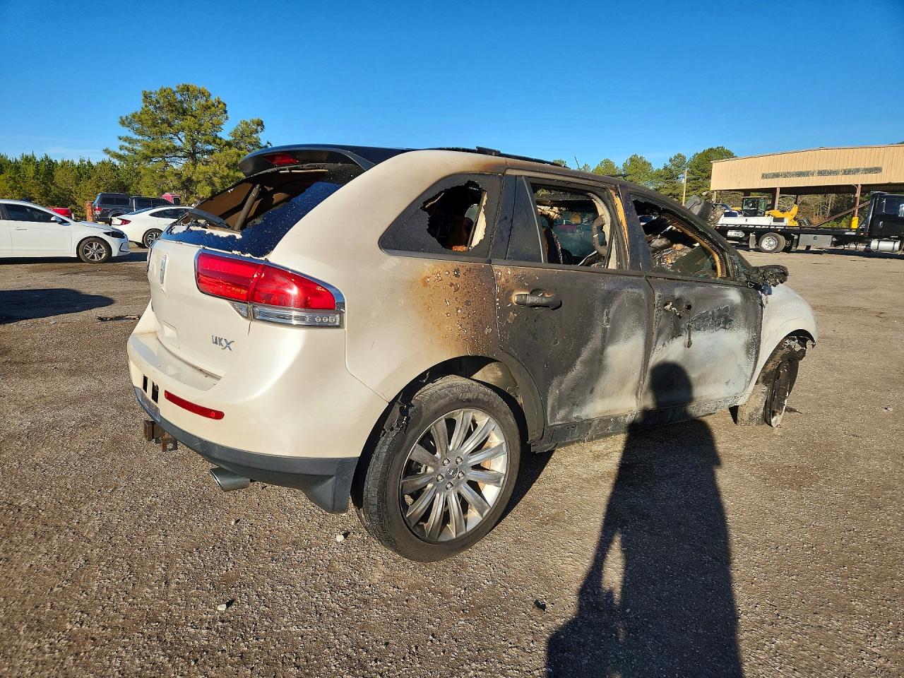2013 LINCOLN TOWNHOUSE MKX photo 3