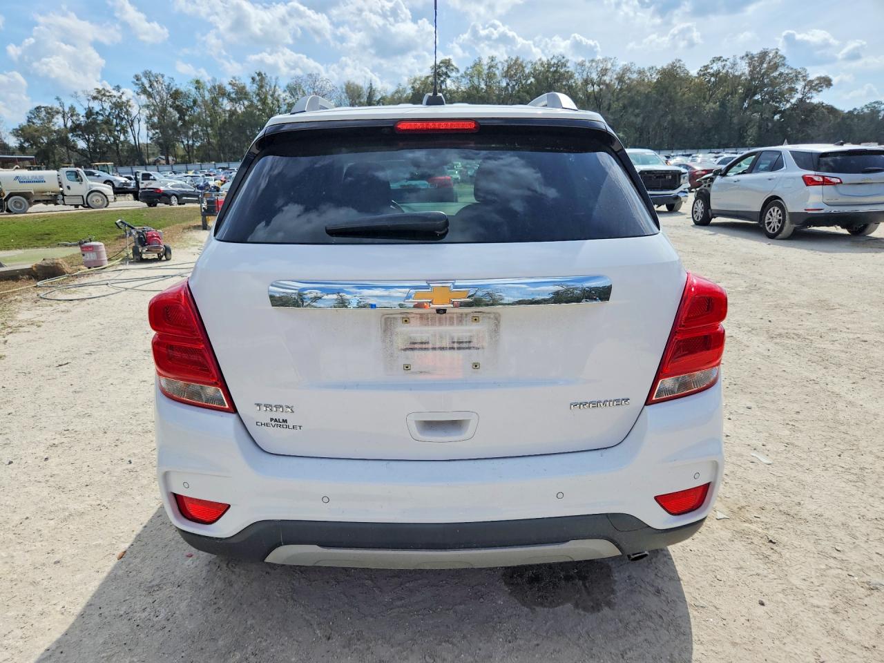 2019 CHEVROLET TRAX PREMIER photo 6