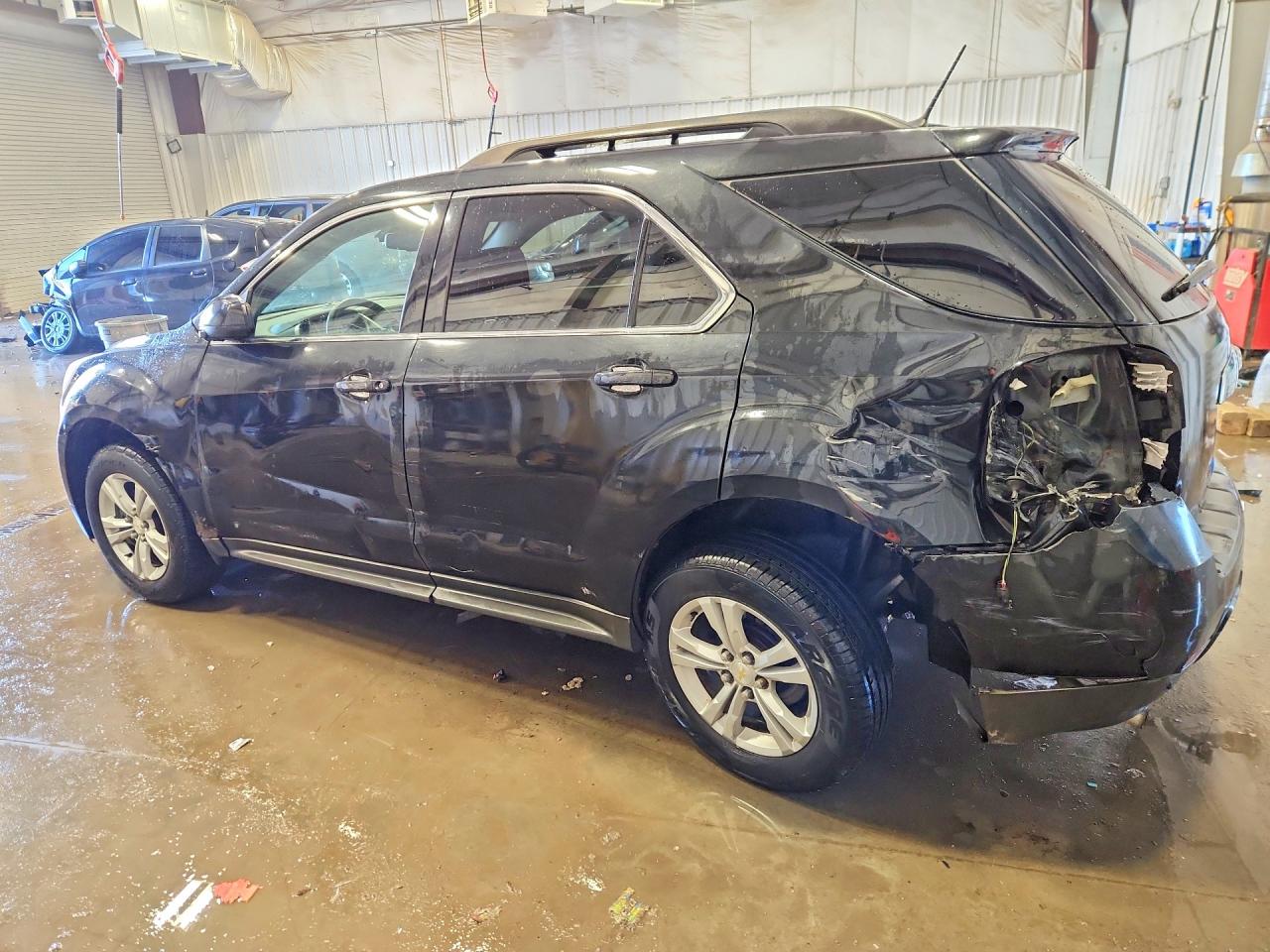 2013 CHEVROLET EQUINOX LT photo 2