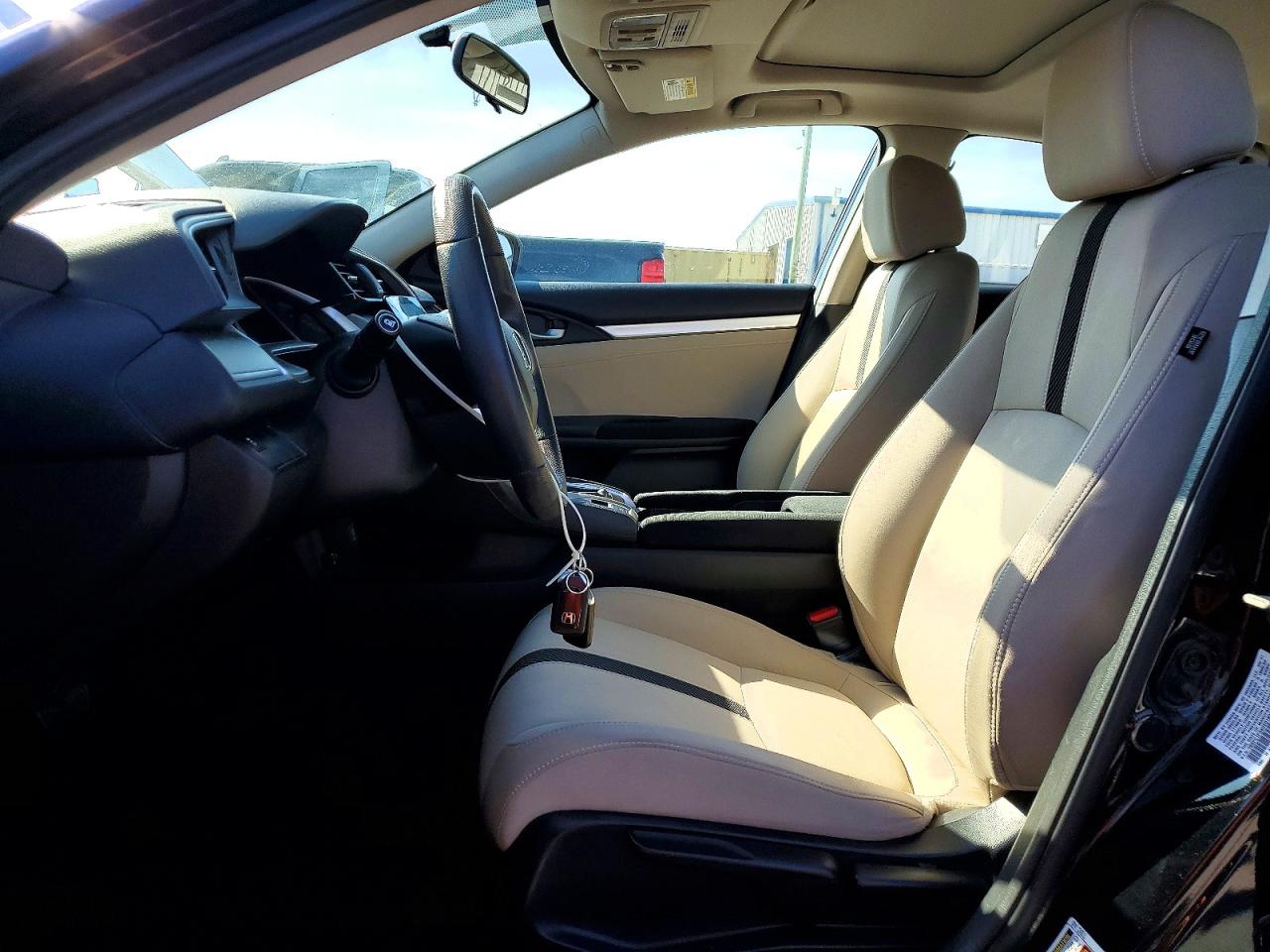 2017 HONDA CIVIC EX photo 7