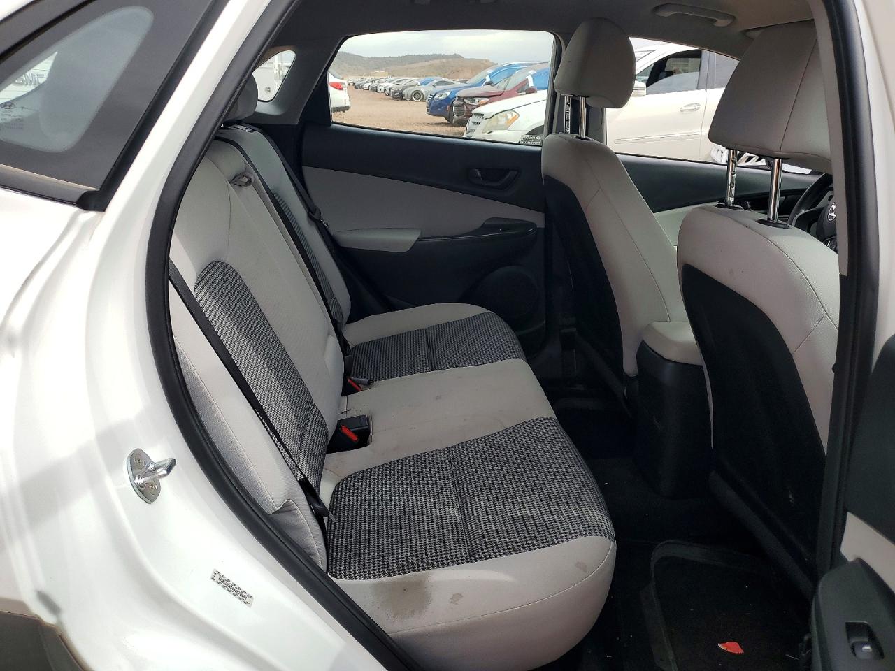 2022 HYUNDAI KONA SE photo 10