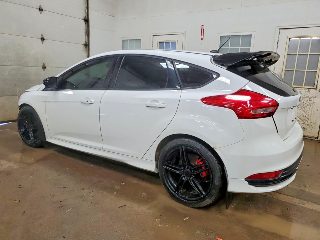 2017 FORD FOCUS ST photo 2