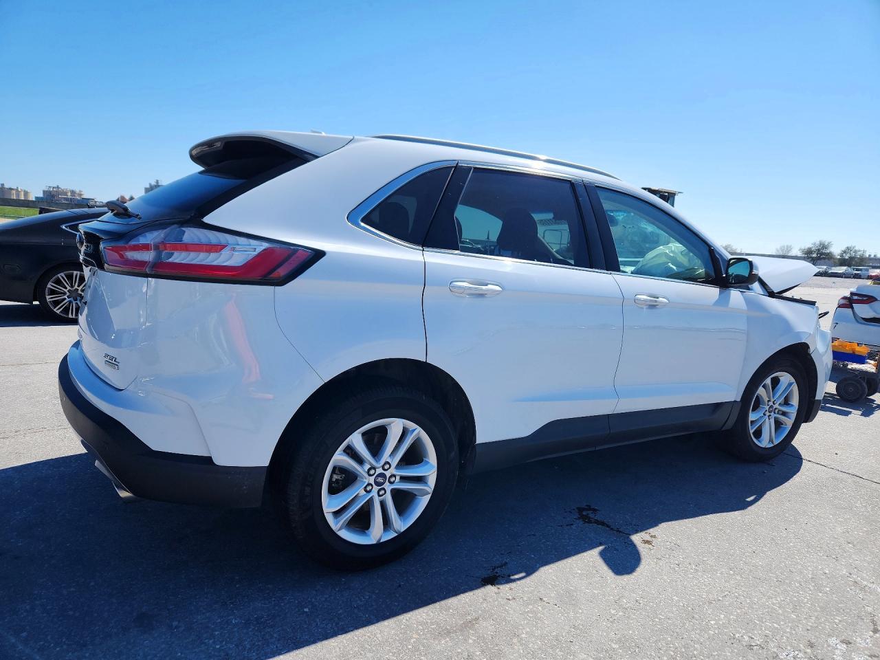 2019 FORD EDGE SEL photo 3