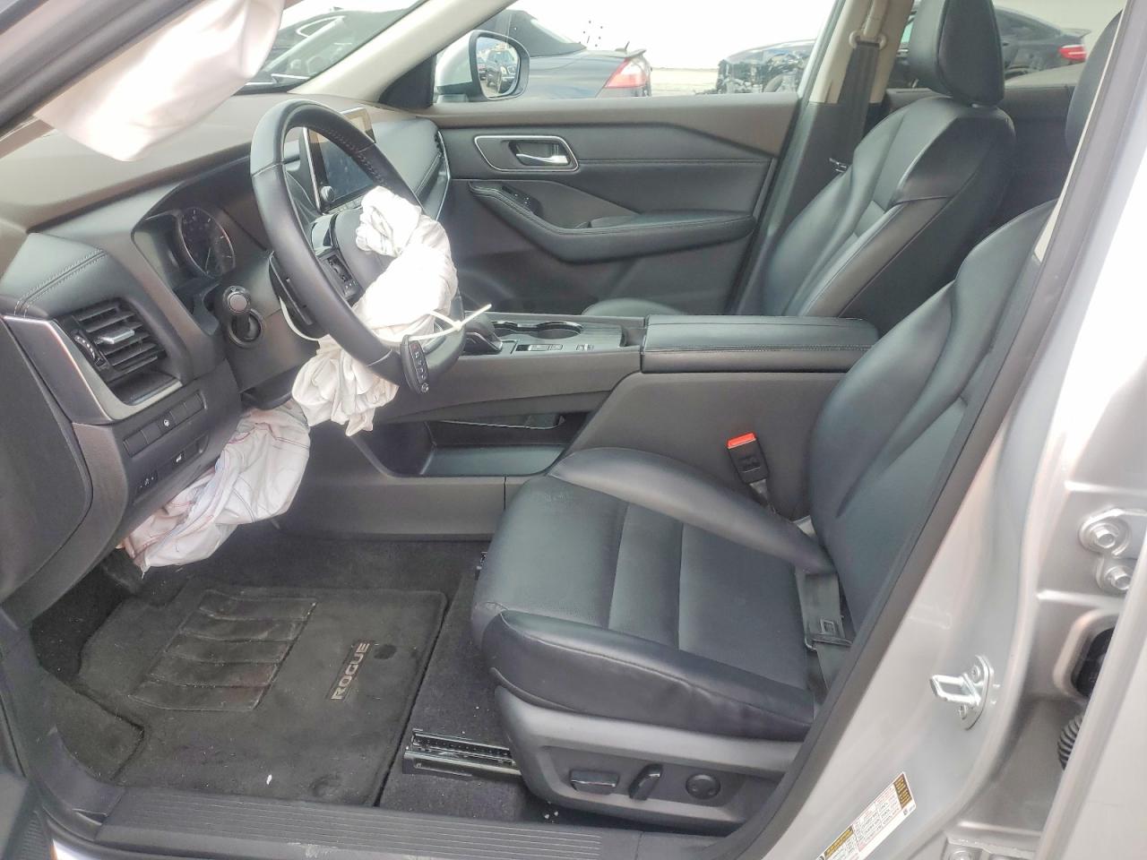 2021 NISSAN ROGUE SV photo 19