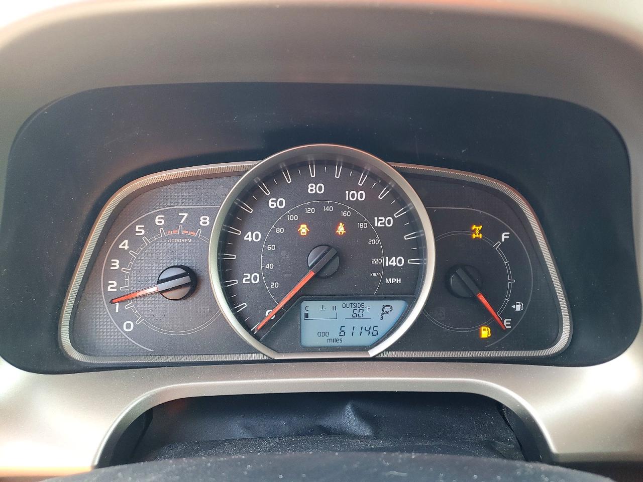 2013 TOYOTA RAV4 XLE photo 9