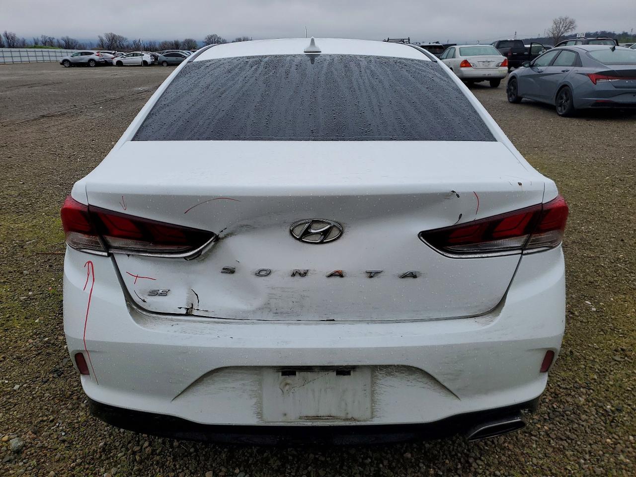 2018 HYUNDAI SONATA SE photo 6