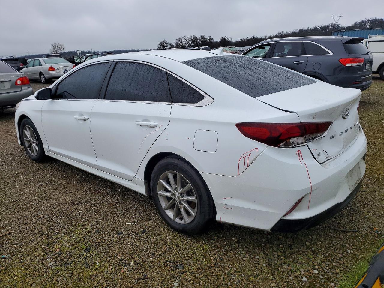 2018 HYUNDAI SONATA SE photo 2