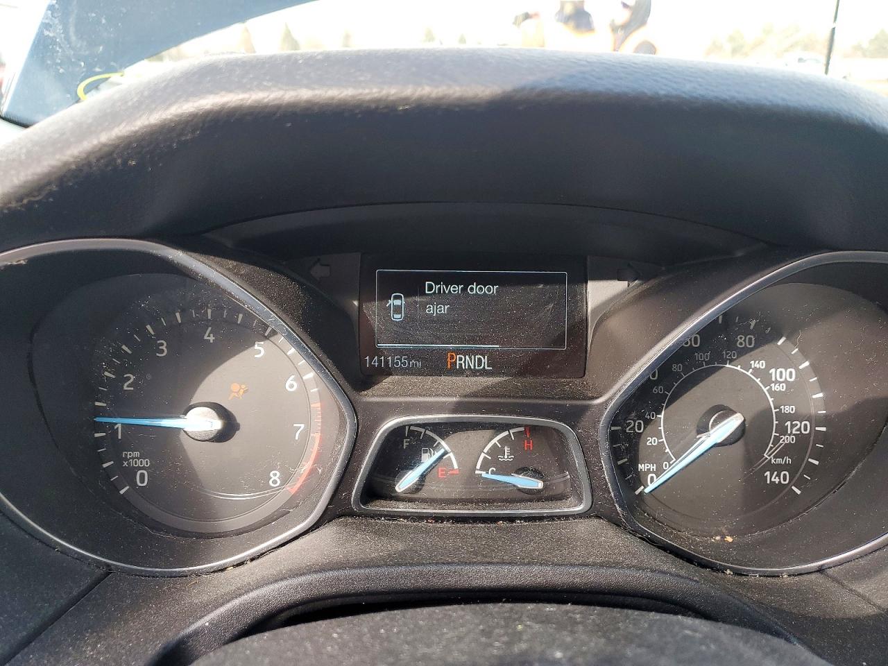 2015 FORD FOCUS SE photo 9