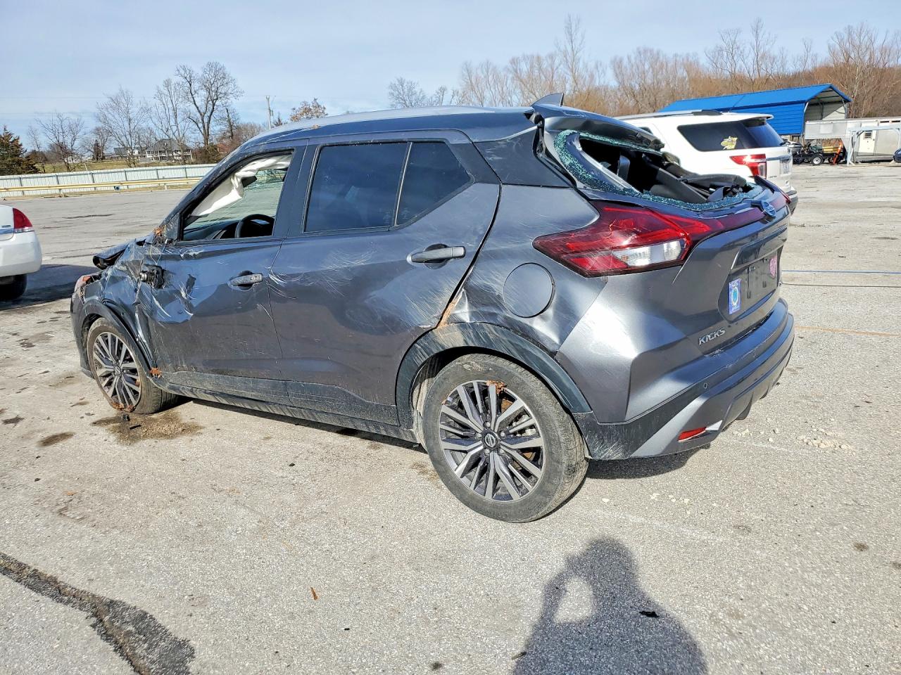 2021 NISSAN KICKS SV photo 4