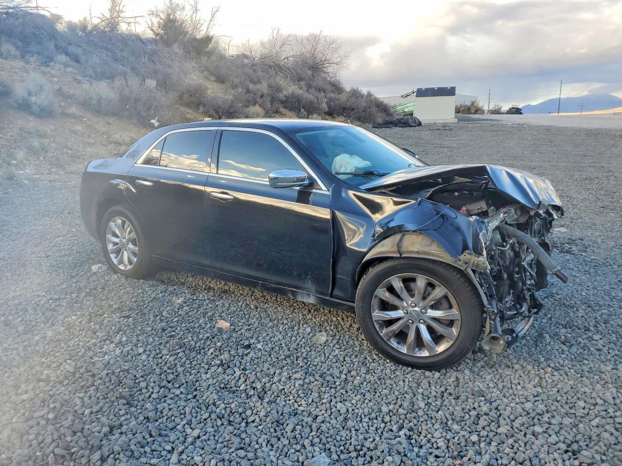 2018 CHRYSLER 300 LIMITED photo 4