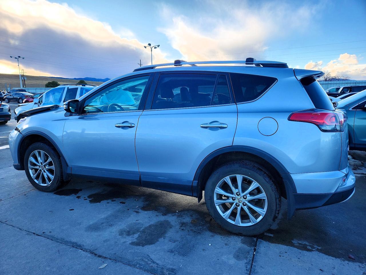 2016 TOYOTA RAV4 LIMITED photo 2