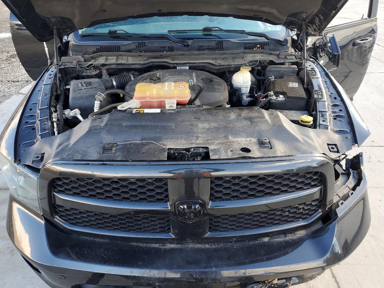 2018 RAM 1500 SLT photo 21
