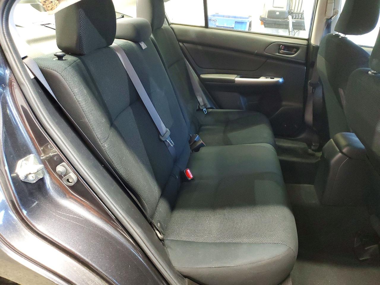 2016 SUBARU IMPREZA photo 10