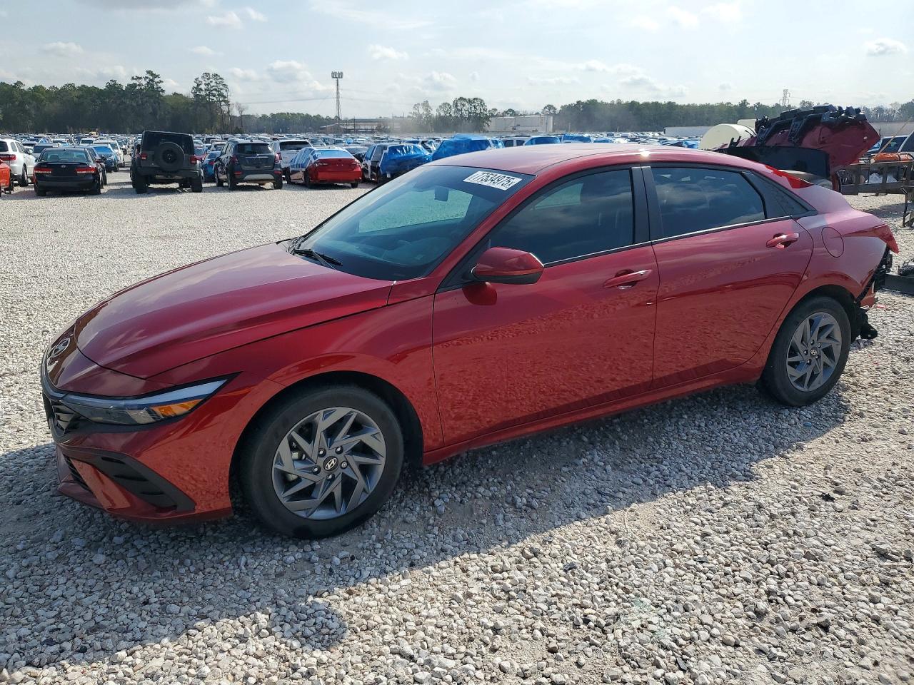 2024 HYUNDAI ELANTRA