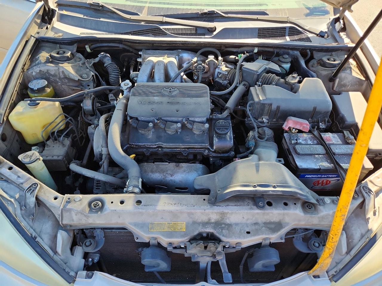 2002 TOYOTA CAMRY LE photo 21
