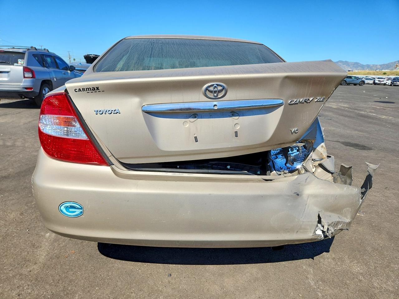 2002 TOYOTA CAMRY LE photo 11