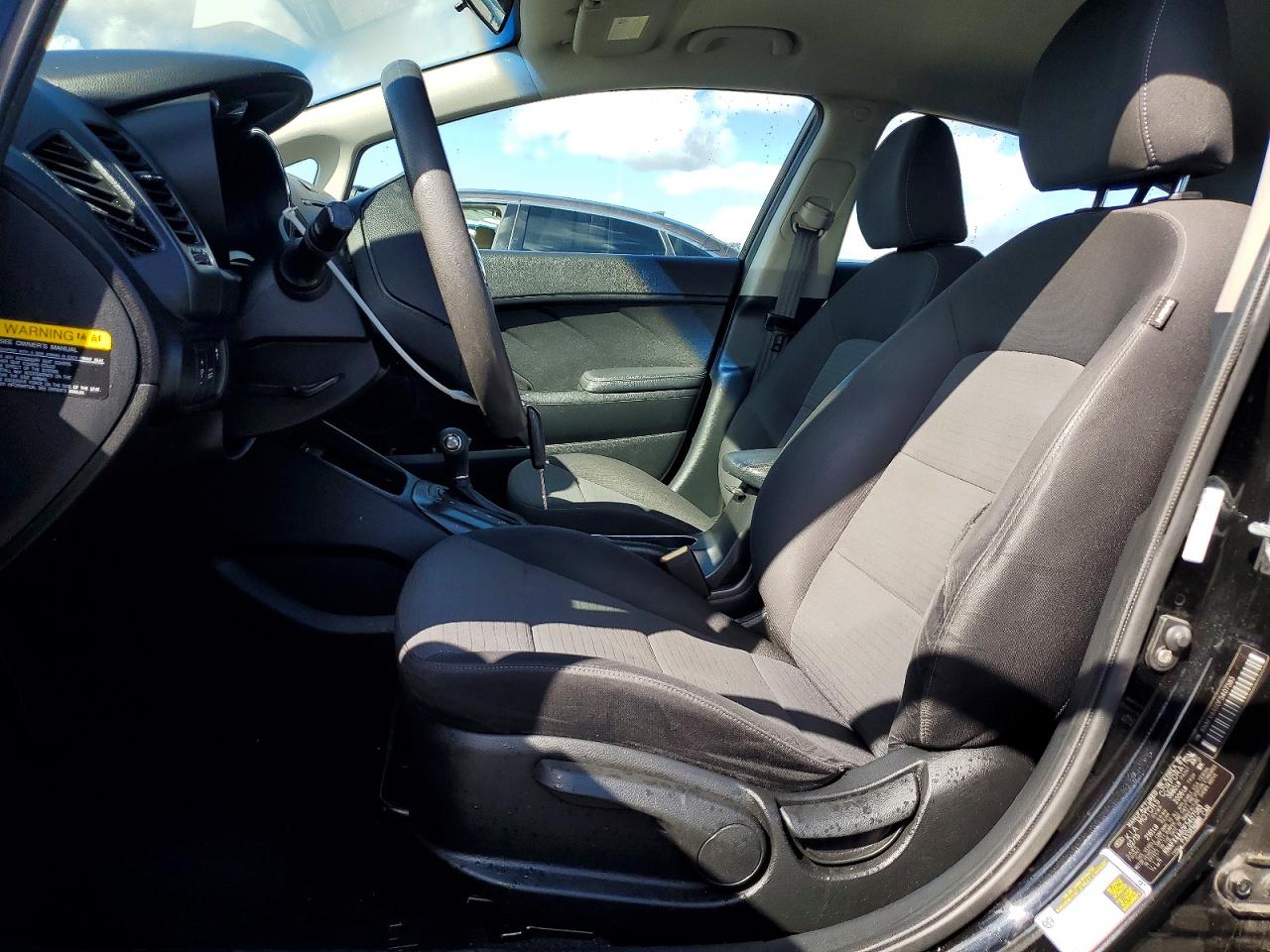 2015 KIA FORTE LX photo 13