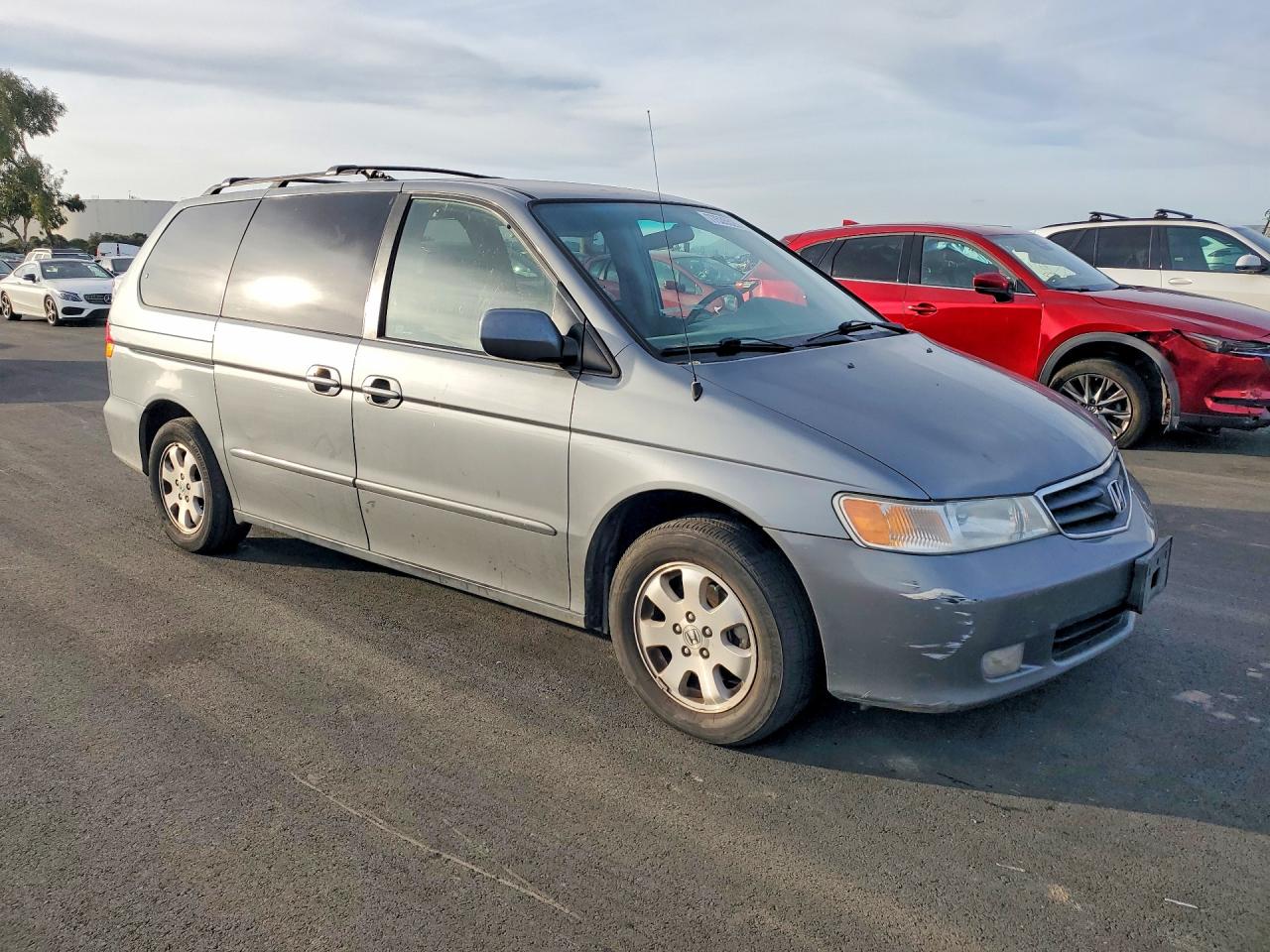 2002 HONDA ODYSSEY EX photo 10