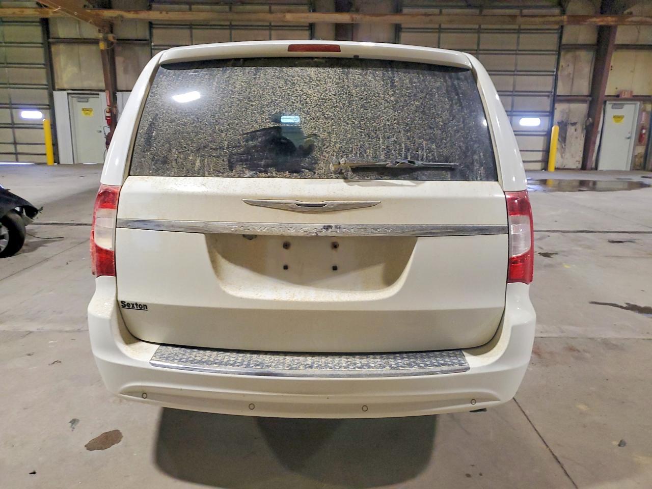 2012 CHRYSLER TOWN & COUNTRY TOURING L photo 11