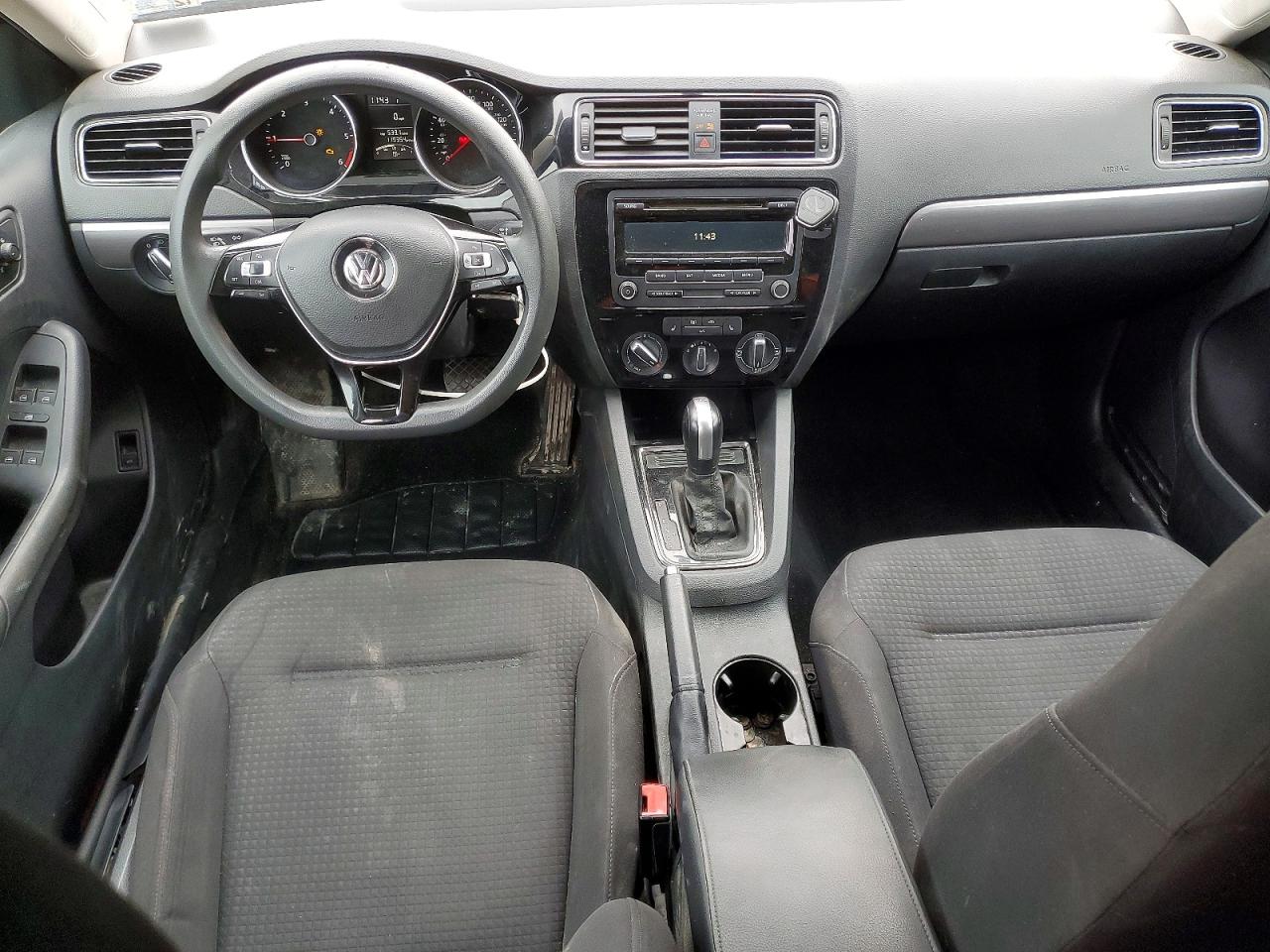 2015 VOLKSWAGEN JETTA TDI photo 22