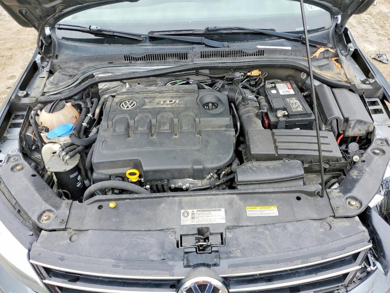 2015 VOLKSWAGEN JETTA TDI photo 31