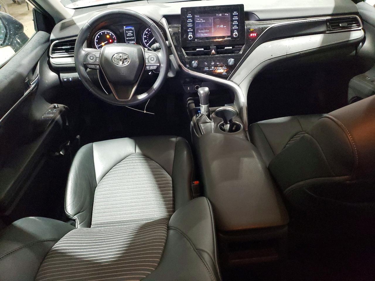2021 TOYOTA CAMRY SE photo 8