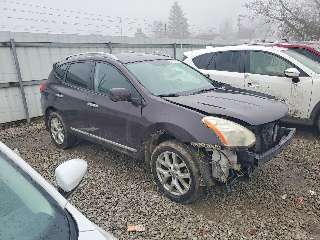 2013 NISSAN ROGUE S photo 4