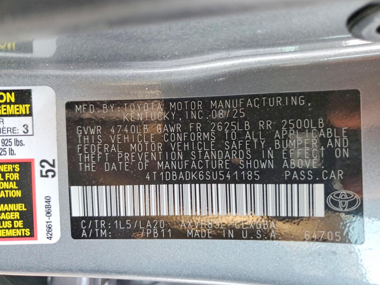 2025 TOYOTA CAMRY XLE photo 12