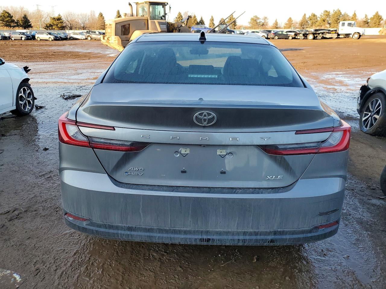 2025 TOYOTA CAMRY XLE photo 6