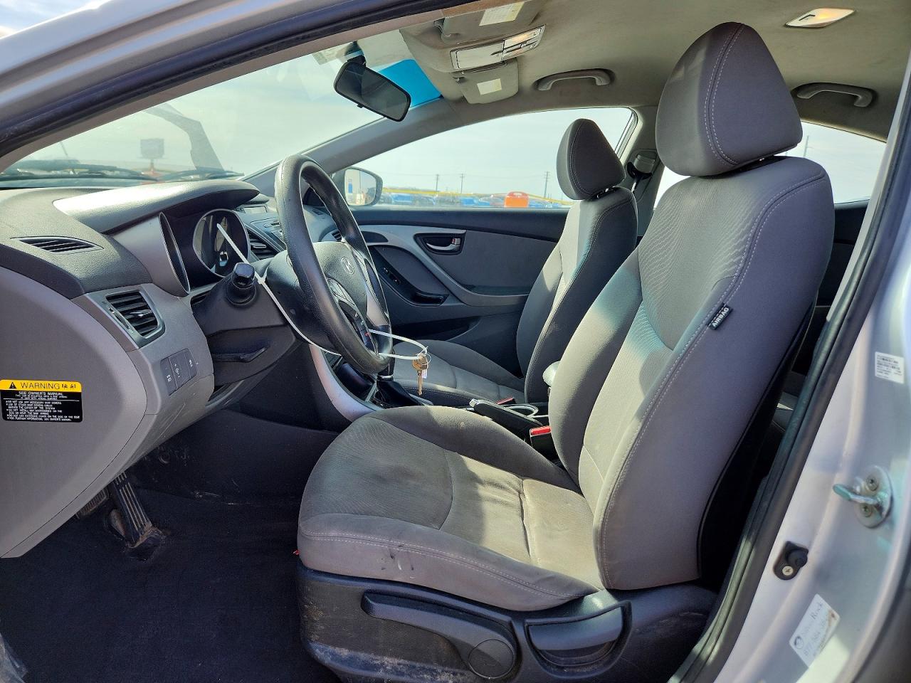 2015 HYUNDAI ELANTRA SE photo 19