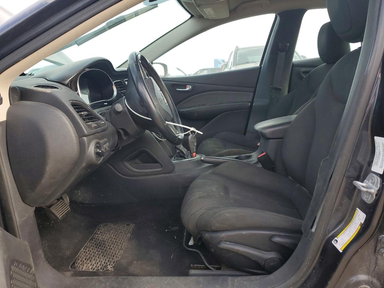 2013 DODGE DART SE photo 7