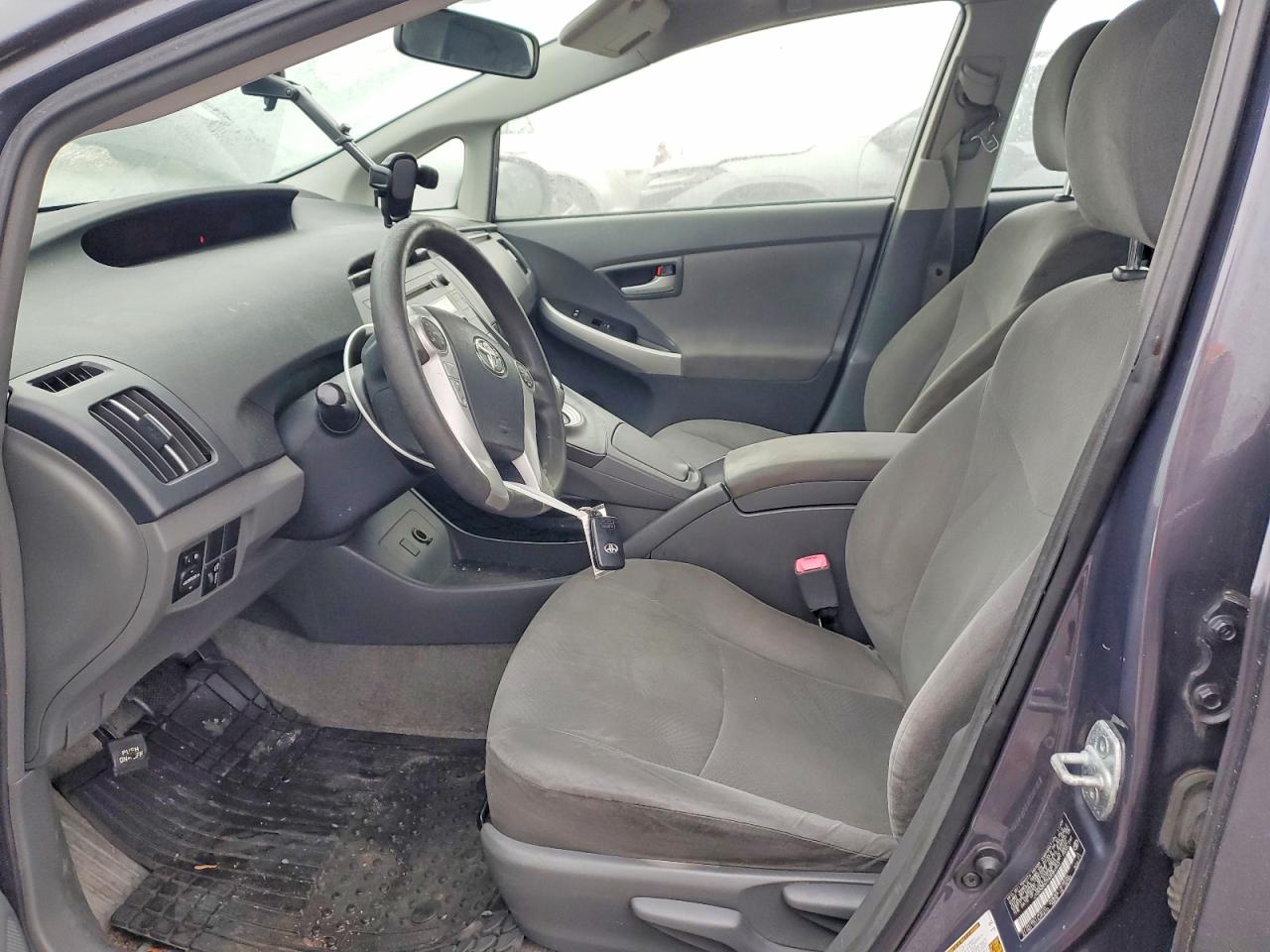 2010 TOYOTA PRIUS III photo 7