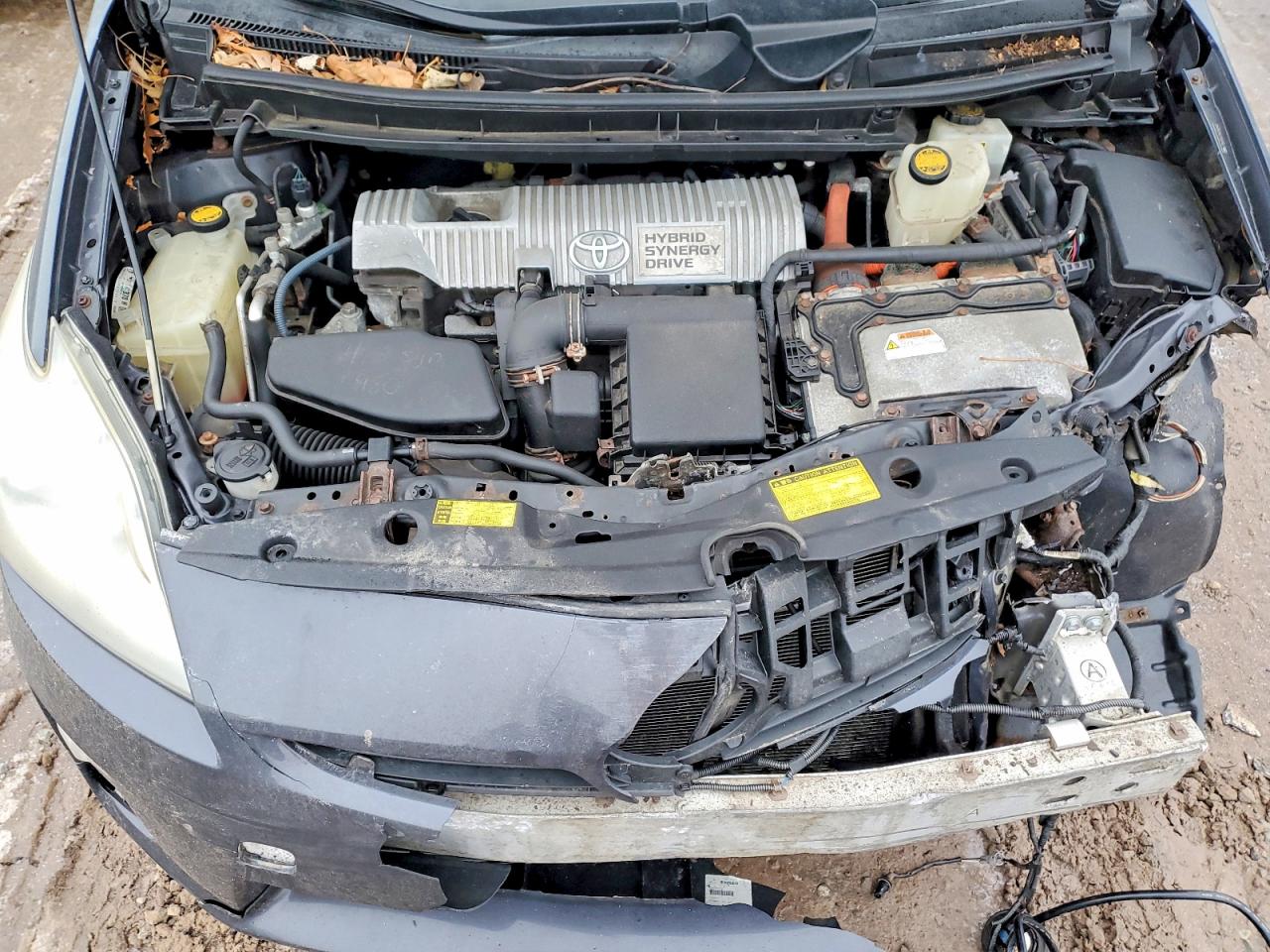 2010 TOYOTA PRIUS III photo 11