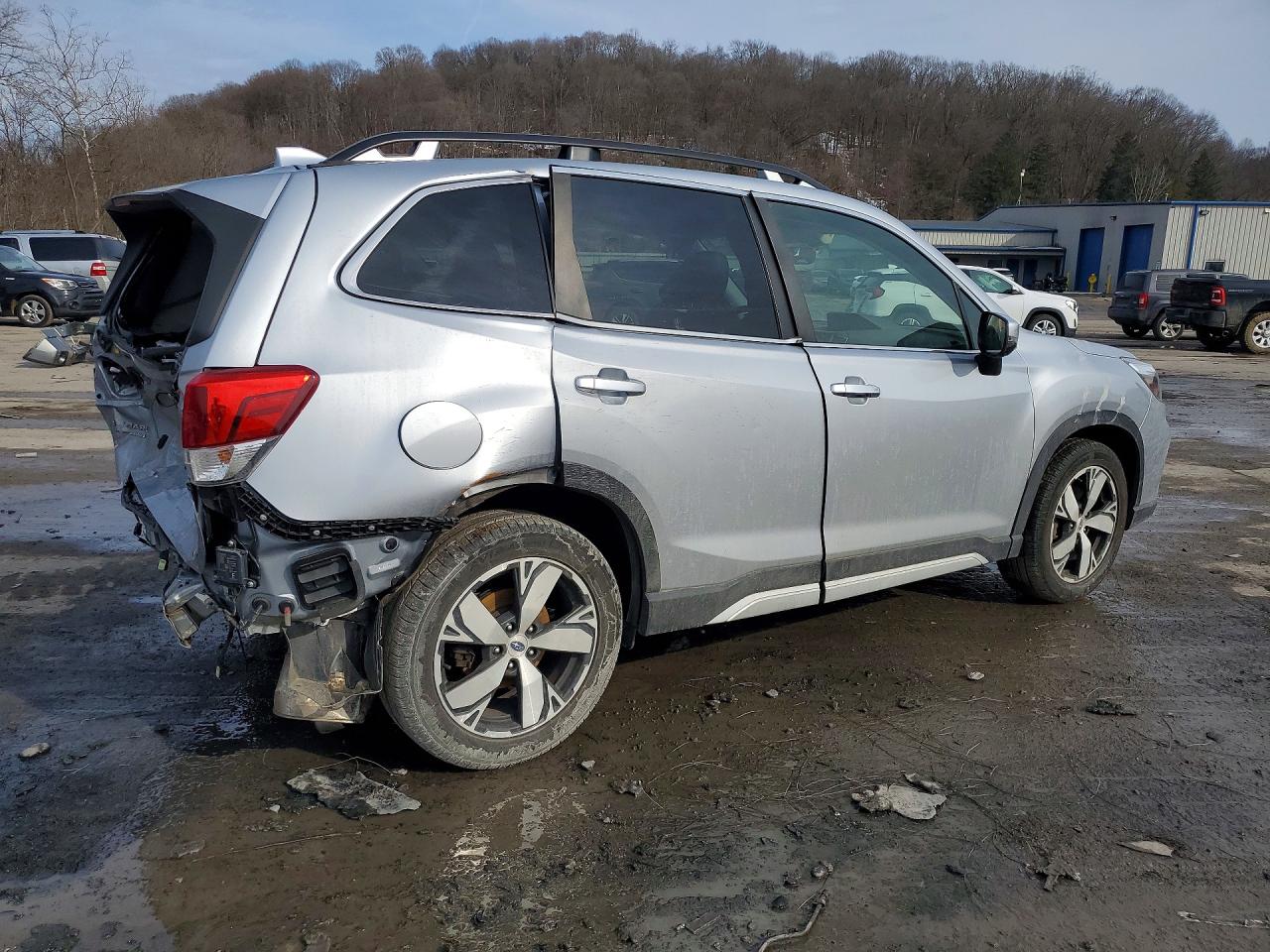 2020 SUBARU FORESTER TOURING photo 3